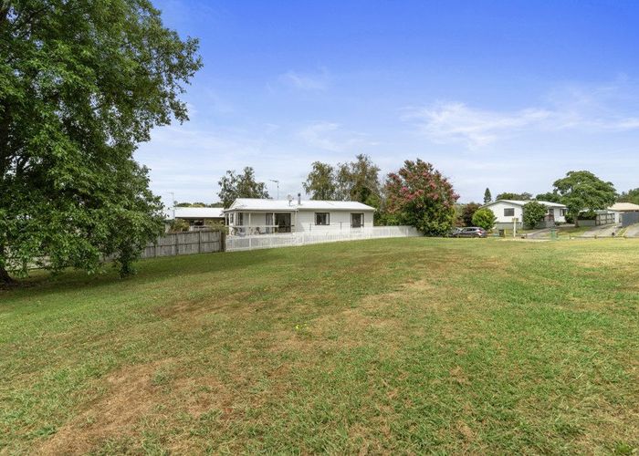  at 10 Taksan Place, Pukete, Hamilton