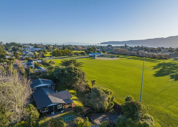  at 21 Donovan Road, Paraparaumu Beach, Kapiti Coast, Wellington