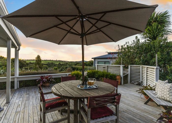 at 49 Charles Dickens Drive, Mellons Bay, Auckland
