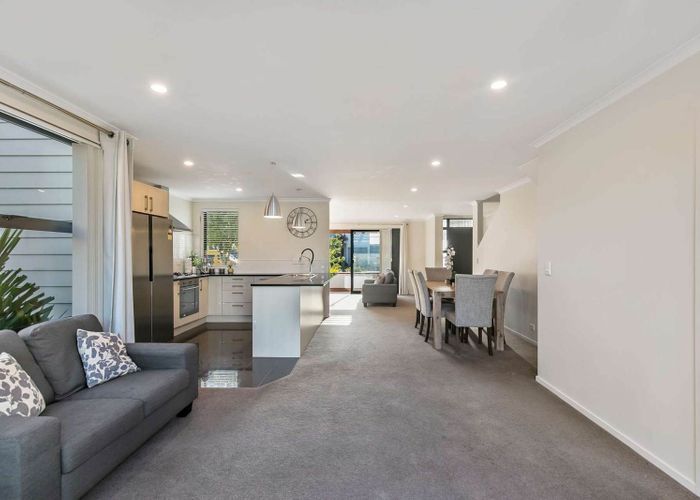  at 12 Mohua Avenue, Takanini, Auckland