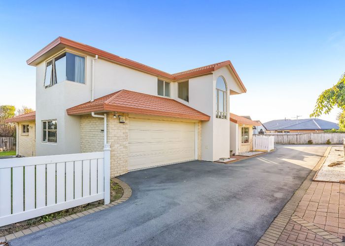  at 27 Millennium Hill, Paraparaumu