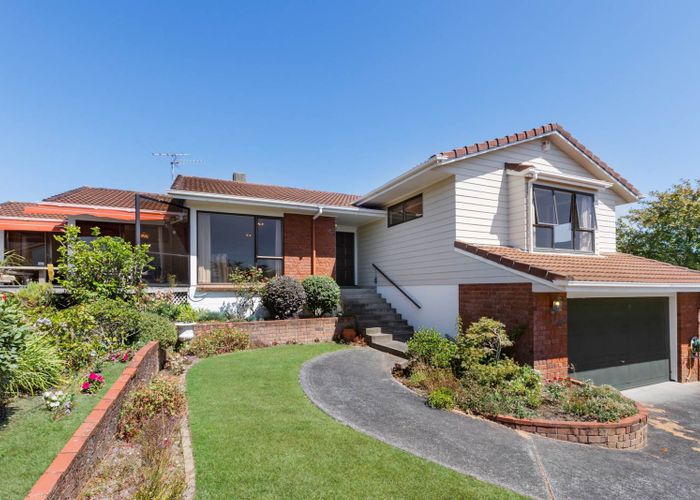  at 35 Oliver Road, Eastern Beach, Auckland
