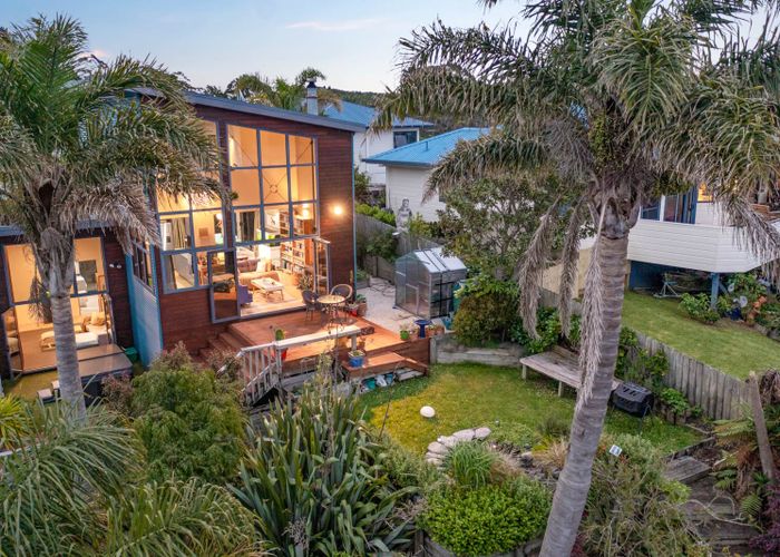  at 6 Inlet Views, Stillwater, Silverdale