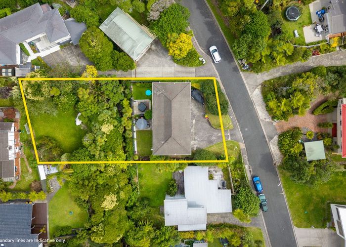  at 2/10 Seaton Road, Murrays Bay, North Shore City, Auckland