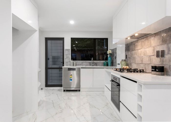  at 664D Pakuranga Road, Howick, Manukau City, Auckland