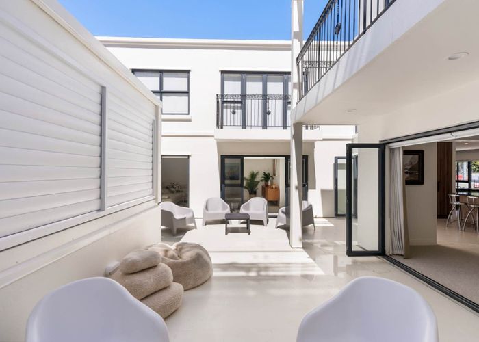  at 419 Beach Road, Mairangi Bay, North Shore City, Auckland