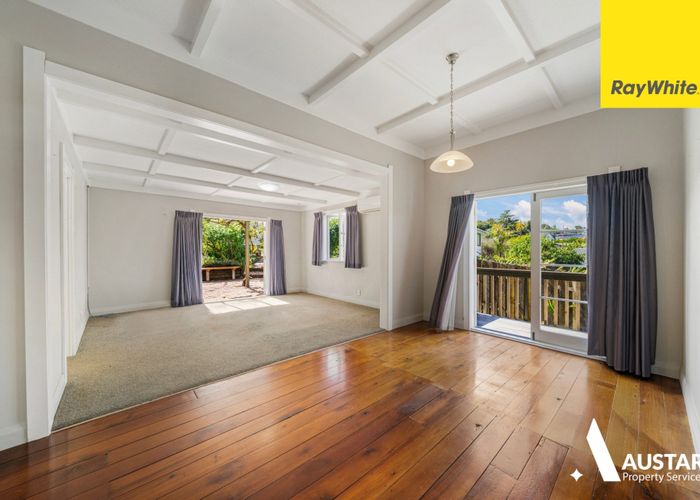  at 18 Dundale Avenue, Blockhouse Bay, Auckland