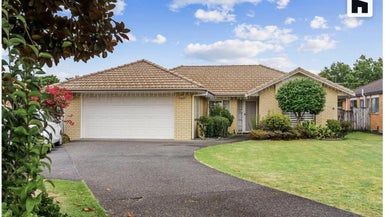  at 30 Millington Place, Huntington Park, Auckland