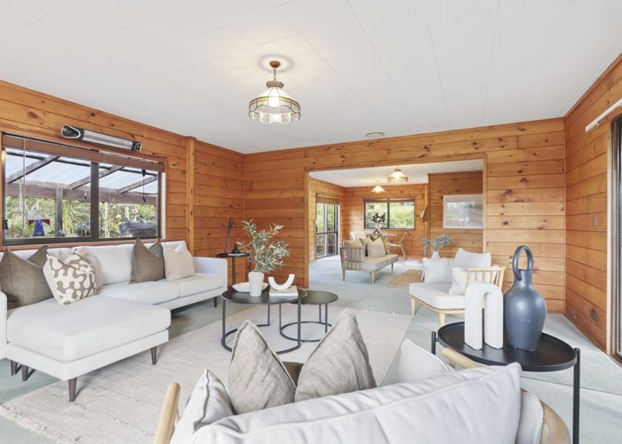  at 14 Cochran Road, Oratia, Auckland
