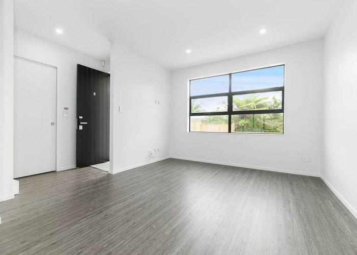  at 44B Godley Road, Green Bay, Waitakere City, Auckland