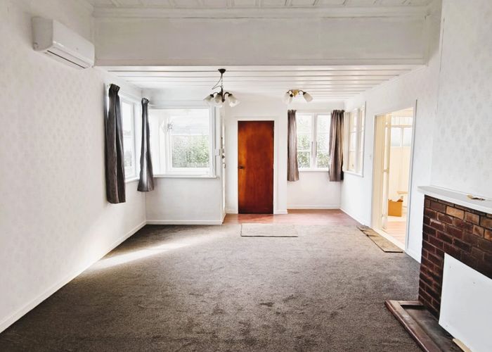  at 34 Tiverton Road, New Windsor, Auckland City, Auckland