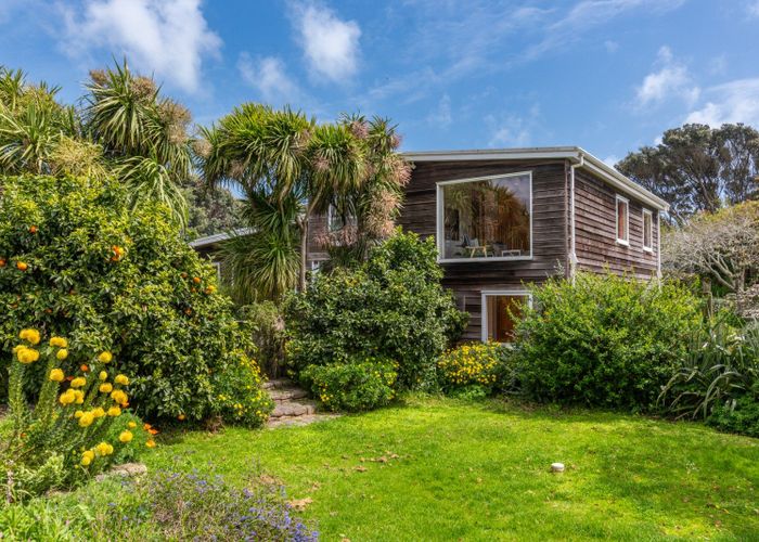  at 323 Te Horo Beach Road, Te Horo Beach, Ōtaki