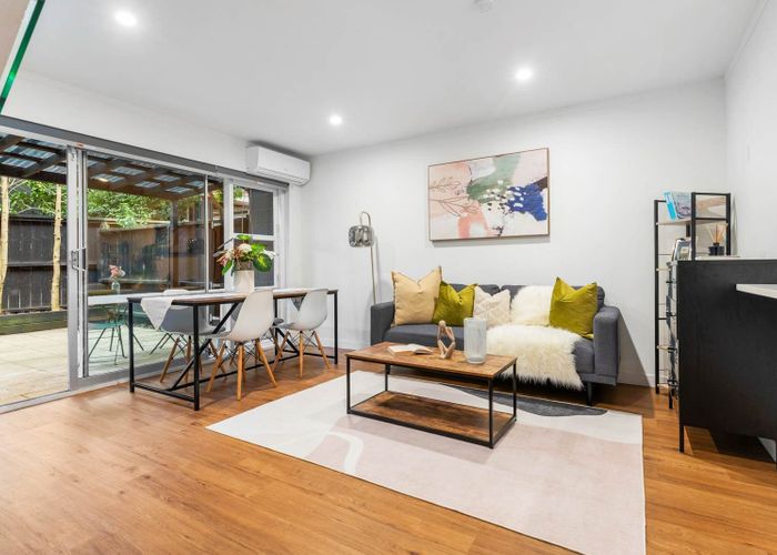 at 2/32B Ballarat Street, Ellerslie, Auckland City, Auckland