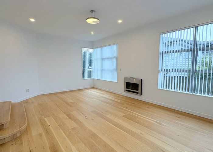  at 7 Zara Court, Windsor Park, North Shore City, Auckland