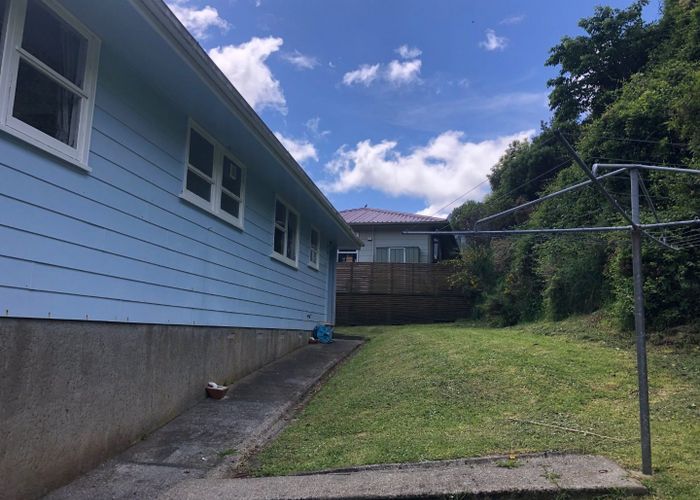  at 87 Hazlewood Avenue, Karori, Wellington