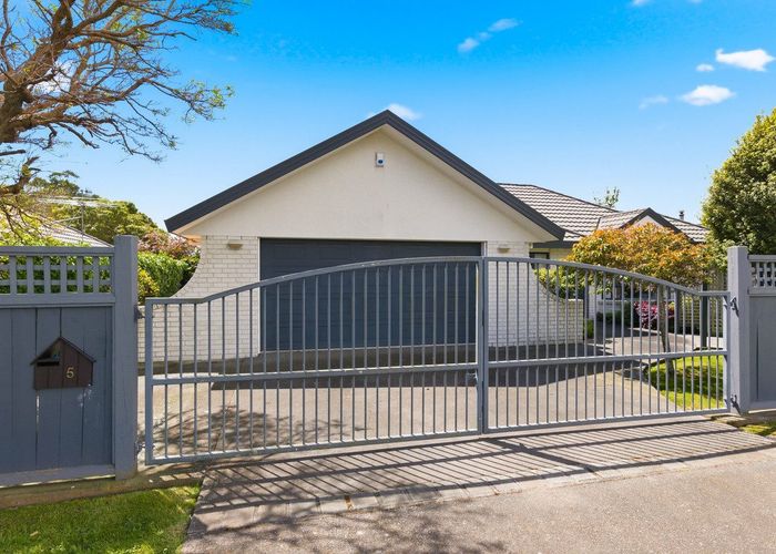  at 5 Rimu Street, Waikanae