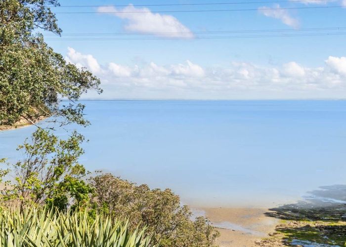  at 121 Lynbrooke Avenue, Blockhouse Bay, Auckland