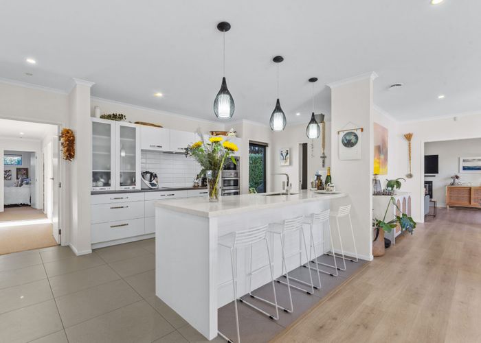  at 11 Mahoe Glade, Patumahoe, Pukekohe
