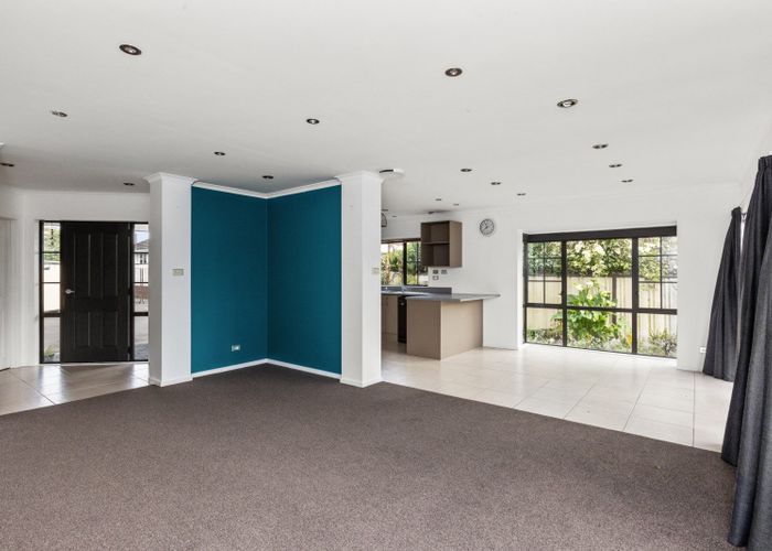  at 806A Grove Road, Mayfair, Hastings