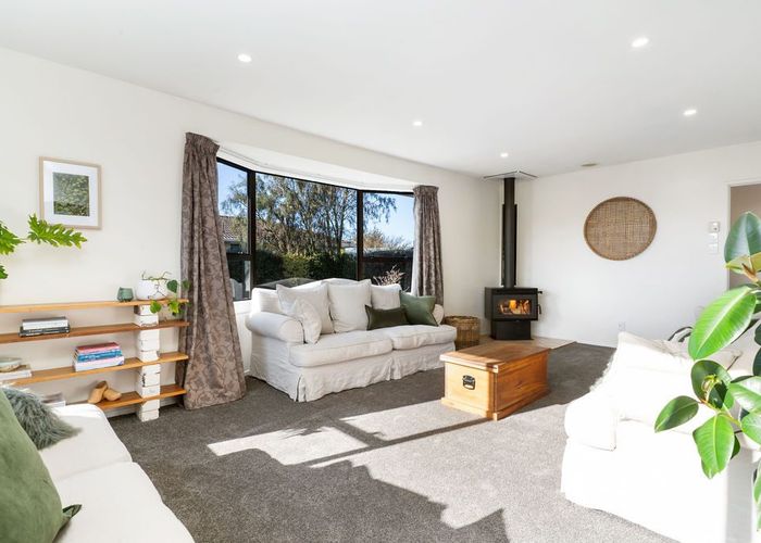  at 8 Oldham Crescent, Halswell, Christchurch City, Canterbury