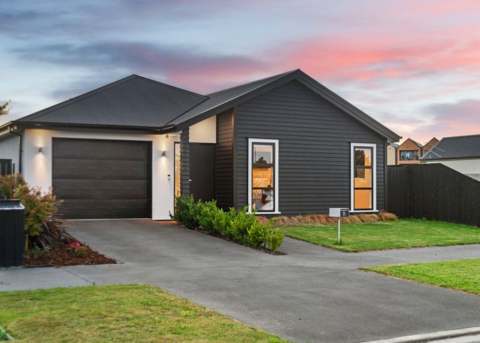  at 71 Manakura Street, Russley, Christchurch