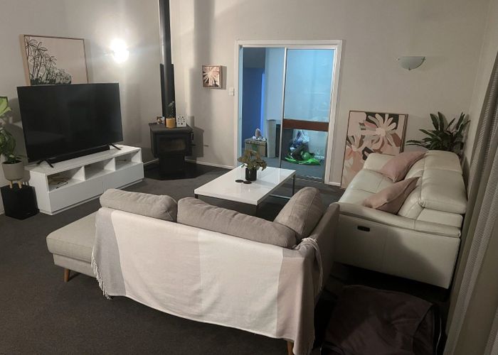  at 5 Beaumaris Place, Sockburn, Christchurch City, Canterbury