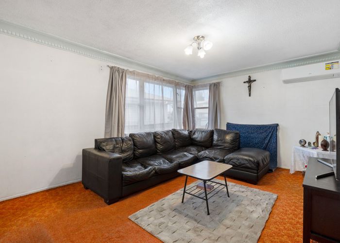  at 18 Sandra Avenue, Otara, Manukau City, Auckland