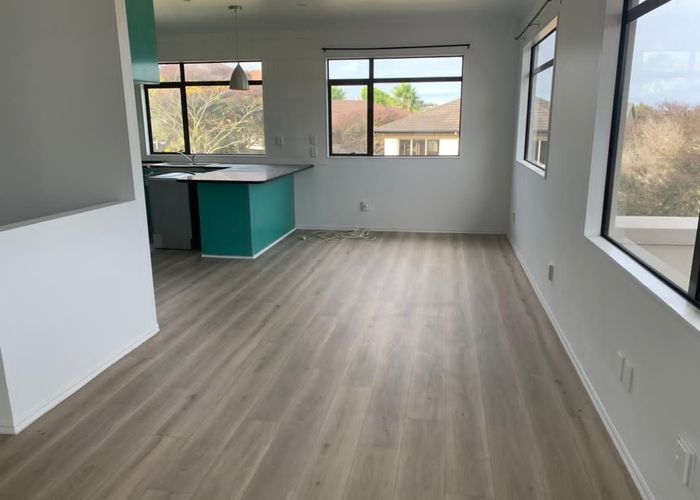  at 31 Waltham Street, Henderson, Waitakere City, Auckland