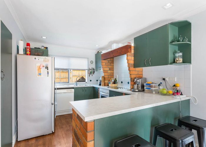  at 8 Te Wharau Drive, Greenhithe, North Shore City, Auckland