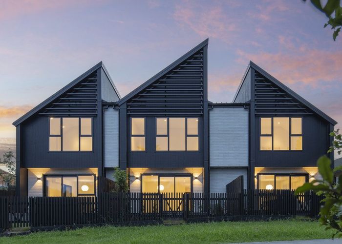  at Lot 2/5 Kalgan Place, Burswood, Manukau City, Auckland