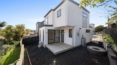  at 44C Blakeborough Drive, Forrest Hill, Auckland
