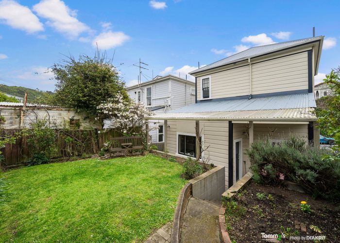  at 11 Dee Street, Island Bay, Wellington
