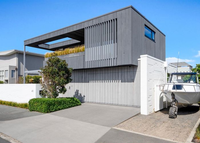  at 41 Craig Road, Milford, North Shore City, Auckland