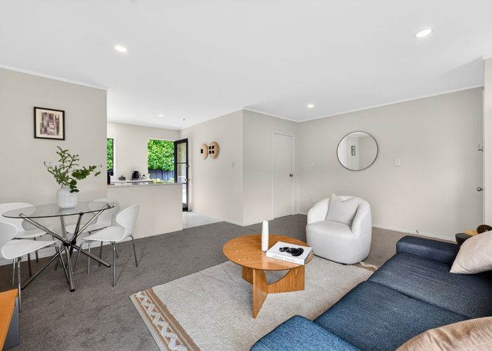  at 2/5a Tobruk Crescent, Milford, North Shore City, Auckland