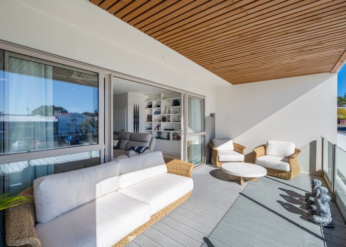  at 215/24 Wellington Street, Howick, Manukau City, Auckland