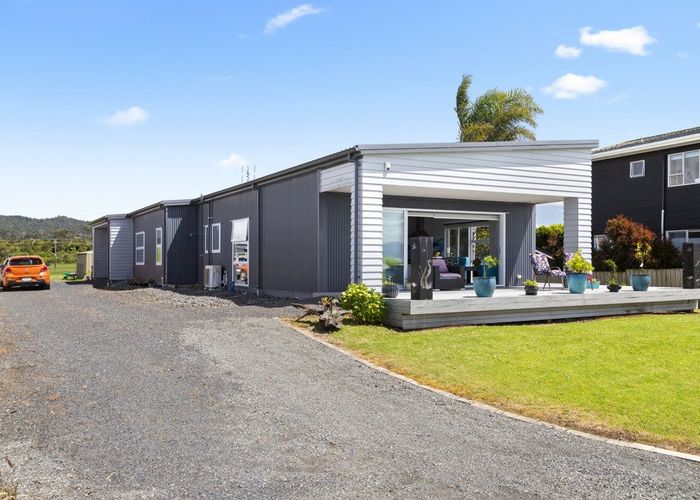  at 877 East Coast Rd, Kaiaua, Franklin, Auckland