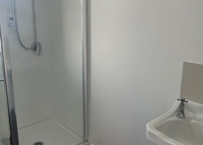  at 1/4A Harris Road, Mount Wellington, Auckland City, Auckland