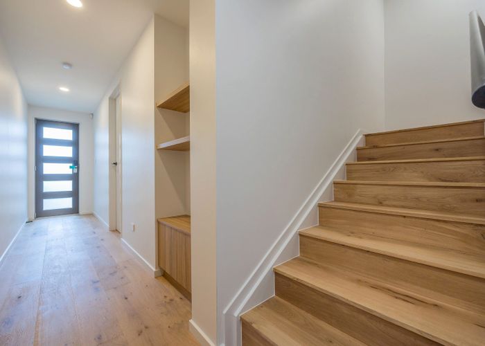  at 8/1358 Dominion Road, Mount Roskill, Auckland City, Auckland