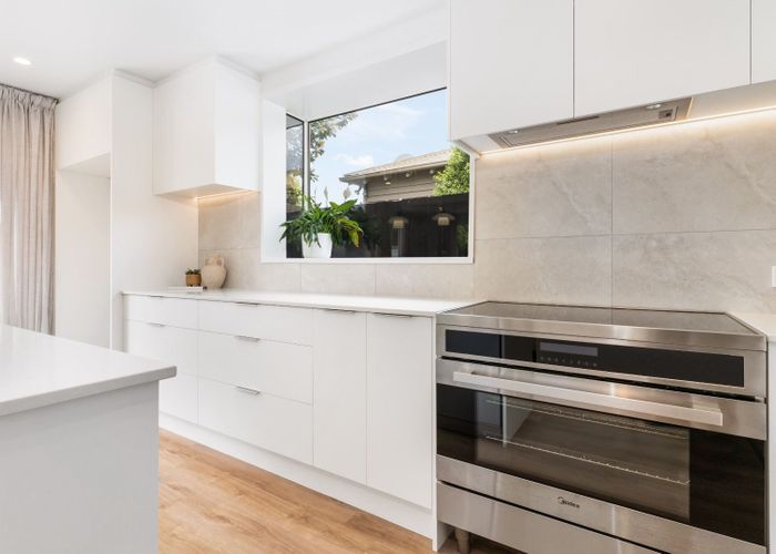  at 18 Dover Street, St. Albans, Christchurch City, Canterbury