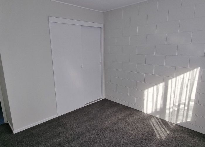  at 5 Bay Drive, Titahi Bay, Porirua