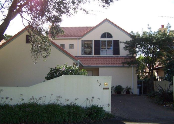  at 2/2 Nihill Crescent, Mission Bay, Auckland