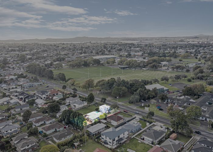  at 130 Buckland Road, Mangere East, Auckland