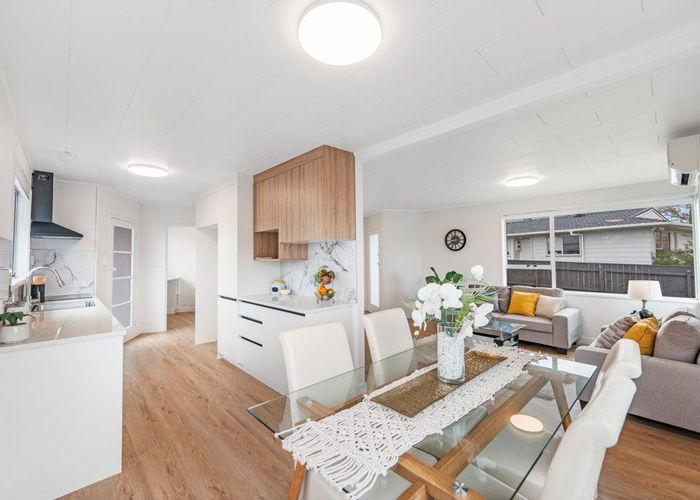  at 11 Murillo Place, Henderson, Waitakere City, Auckland