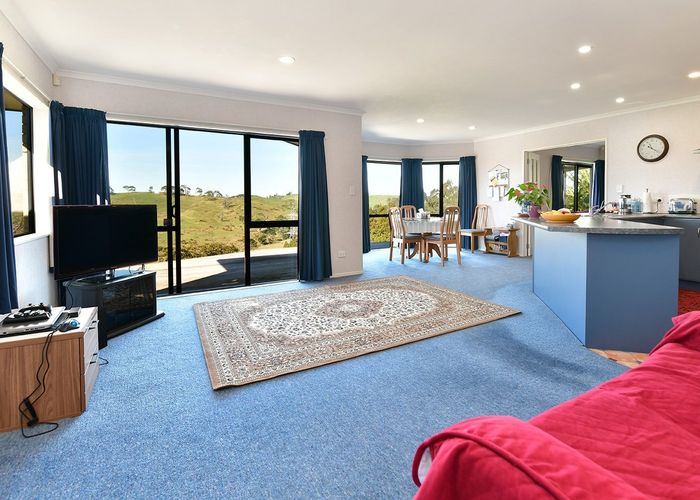  at 128 Spur Road, Stillwater, Silverdale