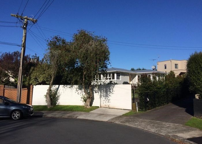  at 12 Carrs Place, Ellerslie, Auckland City, Auckland