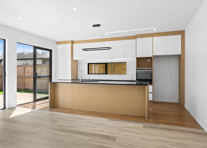  at 21 Tuwai Crescent, Opaheke, Papakura, Auckland