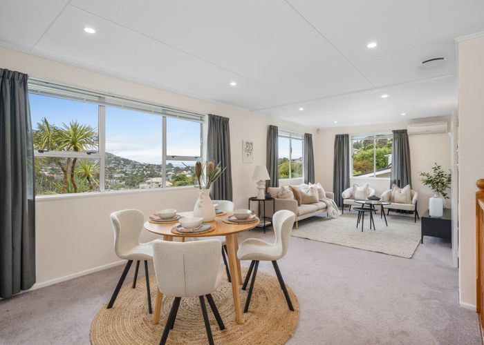  at 2/14 Doris Gordon Crescent, Crofton Downs, Wellington, Wellington