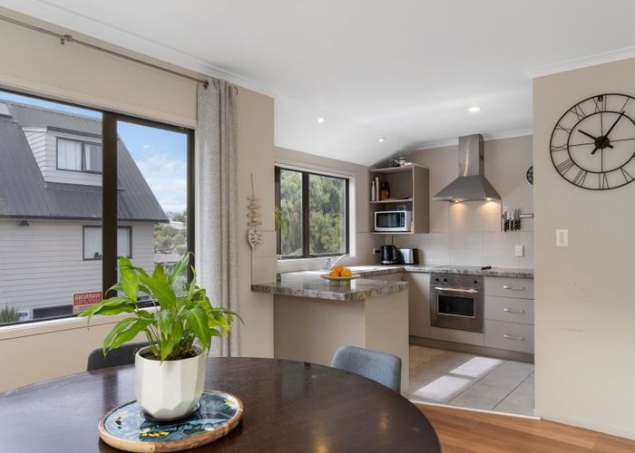  at 27 Clifton Terrace, Brookfield, Tauranga