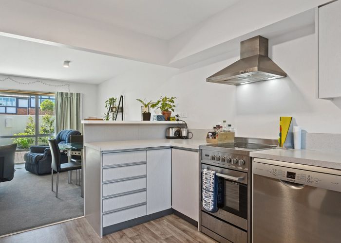  at 2/25 Ayr Street, Riccarton, Christchurch City, Canterbury