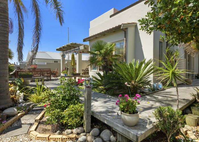  at 464 Pukehina Parade, Te Puke